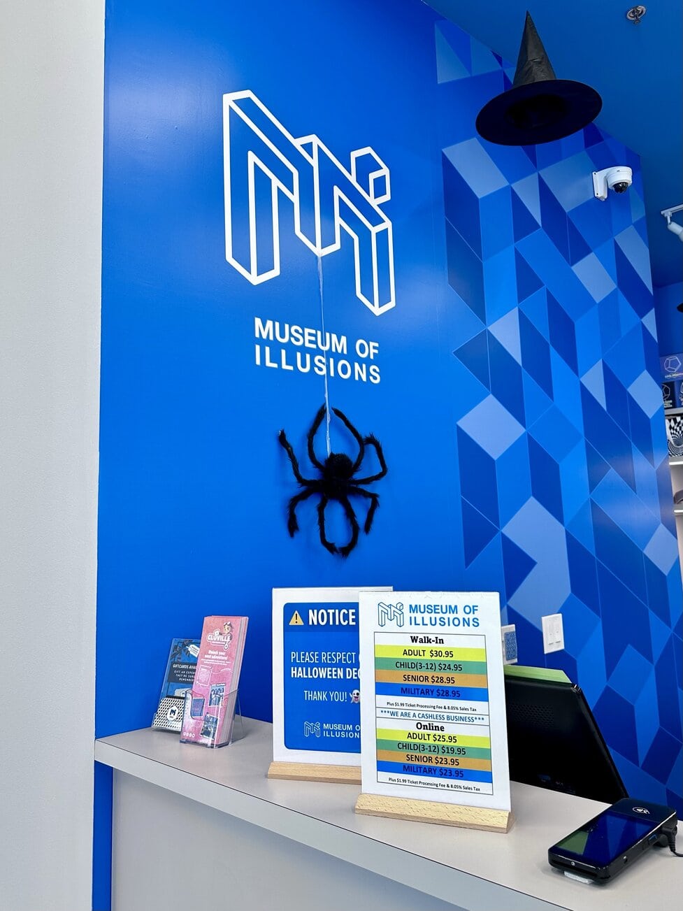 Museum of Illusions in Scottsdale - Phoenix With Kids